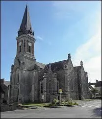 Voici l'glise Saint-Pierre de la commune Bretillienne de Cosmes. Elle se situe en rgion ...