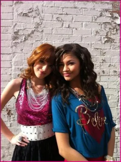 J'ai prêté ma voix pour le film 'Clochette et le tournoi des fées'. Je suis...