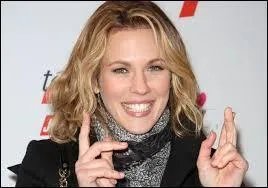 Depuis combien de temps est-elle  active  (chant, comdie) ?