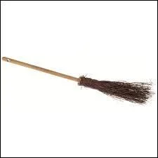 Qui est la première à avoir eu son balai magique ?