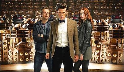 Épisode 1. "L'Asile des Daleks". Comment le Docteur surnomme-t-il Oswin lorsqu'on entend la musique au parlement des Daleks ?