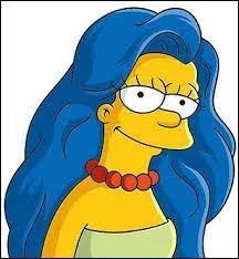 Quelle est la couleur du collier de Marge ?