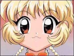 Comment s'appelle cette fille ? Quel est son animal ?