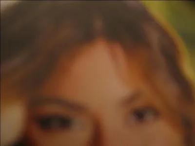 A qui sont ces yeux ?