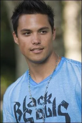 Comment cet homme se nomme-t-il ?