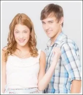 À cause de qui Violetta et León se sont-ils séparés ?