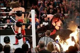 BONUS : Daniel Bryan fit exploser sa rage et envoya Kane dans...