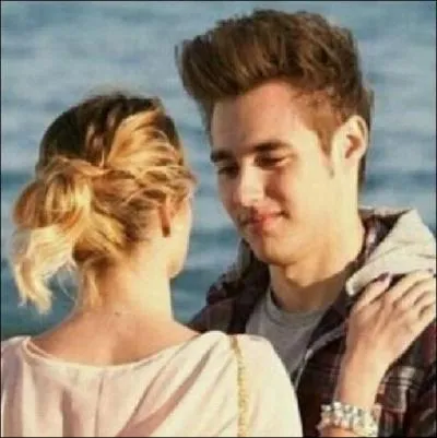 Comment s'appelle son petit ami dans la vraie vie ?