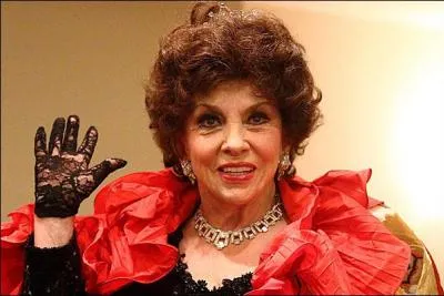 Elle croise Gérard Philipe dans "Fanfan la Tulipe" :