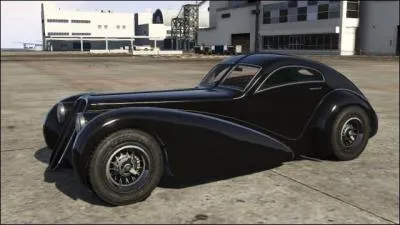 Quelle est la marque de cette voiture ?