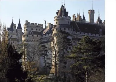 Plus difficile, le département de l'Oise est en Picardie, mais quelle région ne touche-t-il pas ?