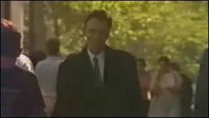 Les Nuls ont détourné un pub de la Société générale et l'ont appelée...