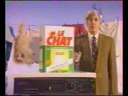 Que met Alain Chabat dans la machine dans ''Le Chat Machine'' ?
