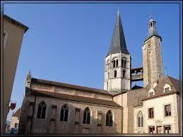Saint-Gengoux-le-National est une commune bourguignonne située dans le département ...