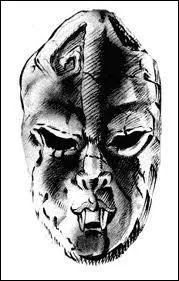 Quelle est la particularité du masque de pierre ?