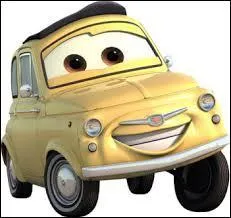 Qui est cette Fiat Italienne jaune avec son beau chapeau noir ?