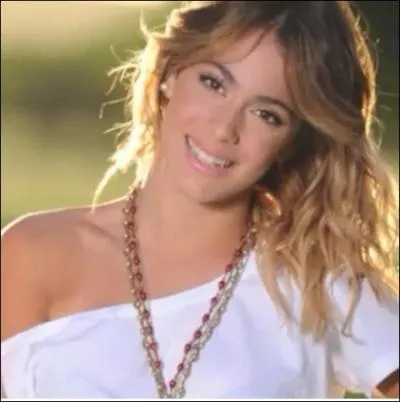 Quel est le surnom de Martina Stoessel ?