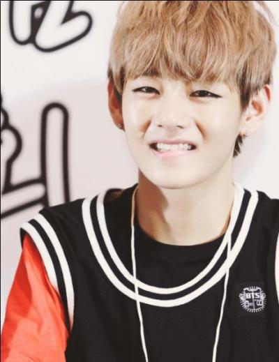 De quoi est-il en charge dans le groupe ?