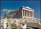 Le célèbre Parthénon domine la ville de :
