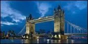 Où pourrez-vous traverser ce célèbre pont, le Tower Bridge ?