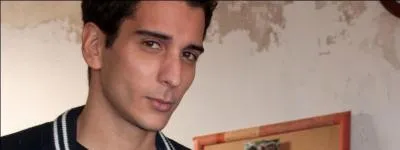 Hicham, le coloc et le copain de classe de Clem, s'appelle en vrai :