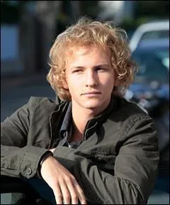 Le beau Julien a pour vrai nom :