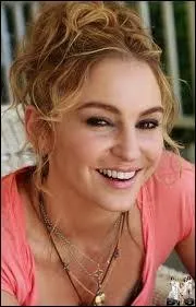 Qui est cette actrice qui joue le rôle d'Angie Bolen ? (saison 6)