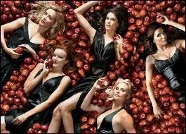 Au début du générique de fin quel nom apparaît en premier ?