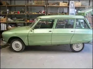 L'Ami 8 Break est la plus grande voiture sur une base de 2CV :