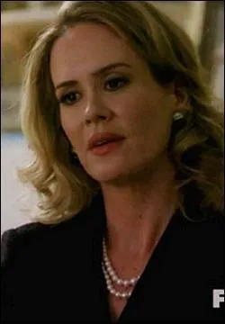 Quel est le métier de Billie Dean que consulte régulièrement madame Langdon ?