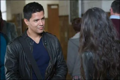 Et enfin comment s'appelle-t-il dans 'LOL USA' ?