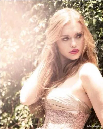 Scott est un loup-garou, Derek aussi. Alors qu'est-ce que Lydia est ?