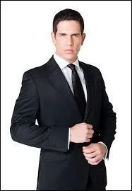 Comment s'appelle le père de Violetta ?