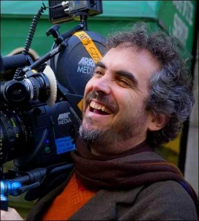 10 ans après la sortie de ce film, l'aventure Harry Potter n'est peut-être pas encore finie pour Alfonso Cuarón, qui pourrait réaliser le "spin-off" de la saga HP : Les Animaux Fantastiques. Jusqu'à quelle date les fans devront-ils attendre la sortie de ce film ?