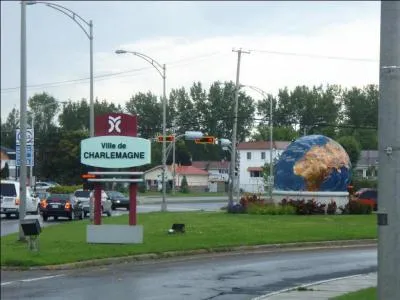 Comment l'oublier, la véritable "Voice", c'est elle, et tout ça grâce à Charlemagne !
