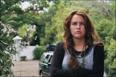 Quel est le vrai prénom de Ronnie ?