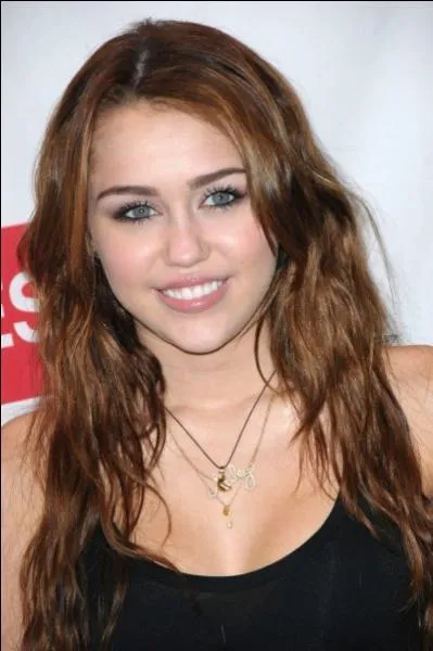 Qui joue le rôle de Ronnie ?