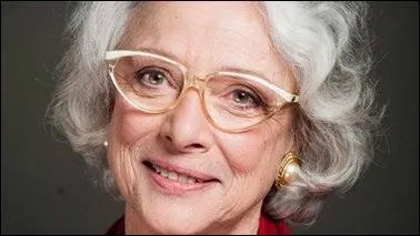 Comment s'appelle la grand-mère d'Adam ?