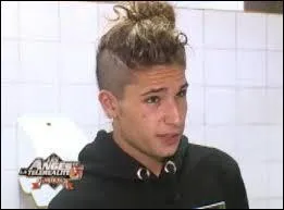 Comment s'appelle celui qui était dans "Secret Story" ?