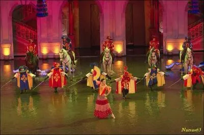 Quelle est la particularité de cette pièce ? (De théâtre)