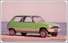 Elle est la voiture la plus vendue en France durant dix ans. Années de production : de 1972 à 1985. C'est une :