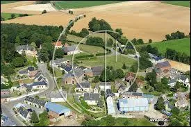 Nous survolons la commune Axonaise de Parpeville. Nous sommes dans le ciel de la région ...