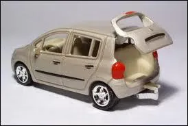 Cette voiture est une ...