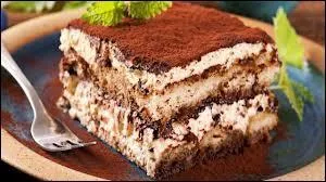 Traditionnellement, quel vin utilise-t-on dans la recette du tiramisu ?