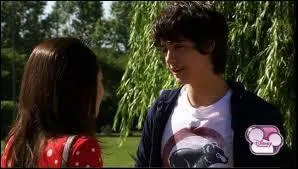 De qui est jalouse Francesca ?