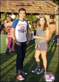 Avec qui sort Leon ?