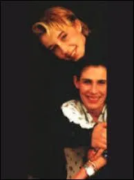 "A cause des garçons", énorme tube, a été repris en 2007 par Yelle. Mais à l'origine, quel groupe interprétait ce titre ?