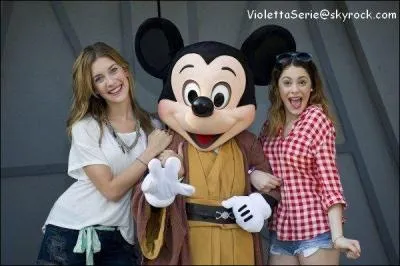 Où vit Martina Stoessel ?