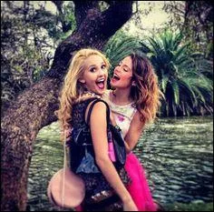 Ludmila déteste-t-elle Violetta dans la série ?