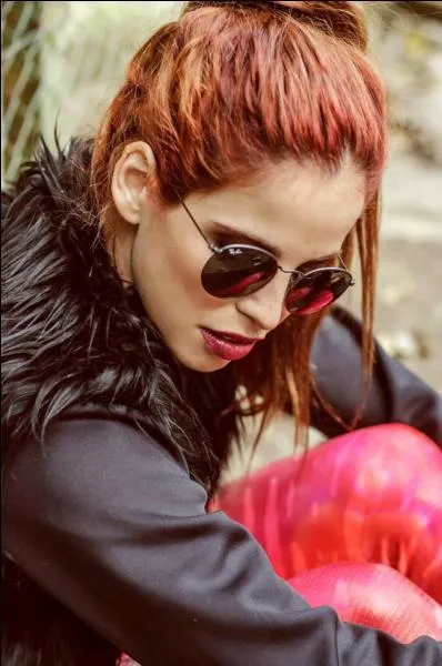 Avec qui sort-elle ?